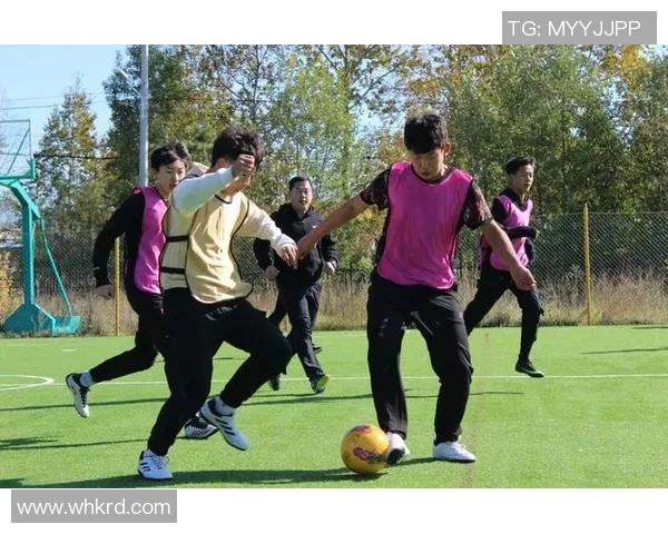 足球的光辉照耀世界梦想点燃青春激情与团结的力量